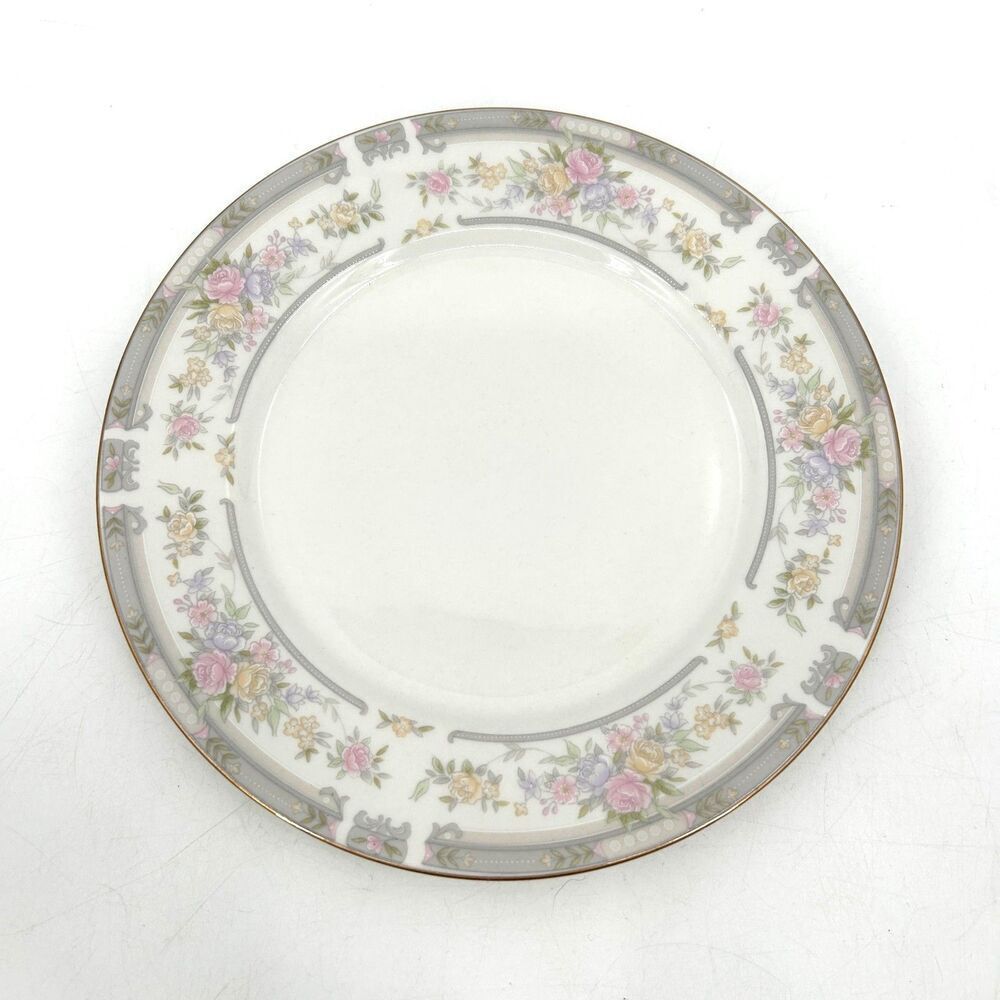 FARBERWARE Vintage 1992 Fine China White Floral Southampton Salad Plate Dish